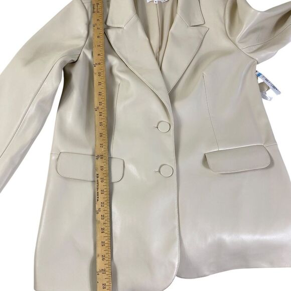 Good American 2 " Better than Leather " Oversized blazer in a cream NWT - Picture 8 of 14